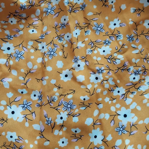 Free w/ the purchase of 2 or more items - Picture 6 of 7